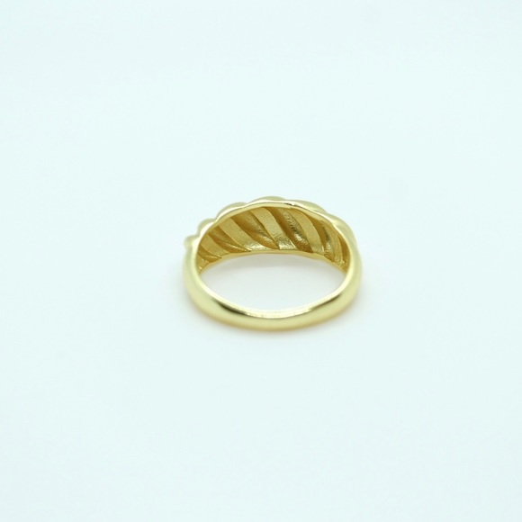 Gold Croissant Dome Ring - Picture 4 of 7